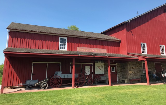 Holcombe-Jimison Farmstead Museum-redbarn_7466